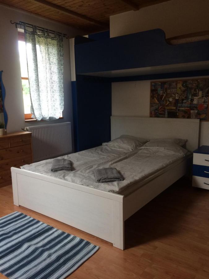 Cosy Rooms On The Lake Near Budapest And The Airport Isaszeg Esterno foto