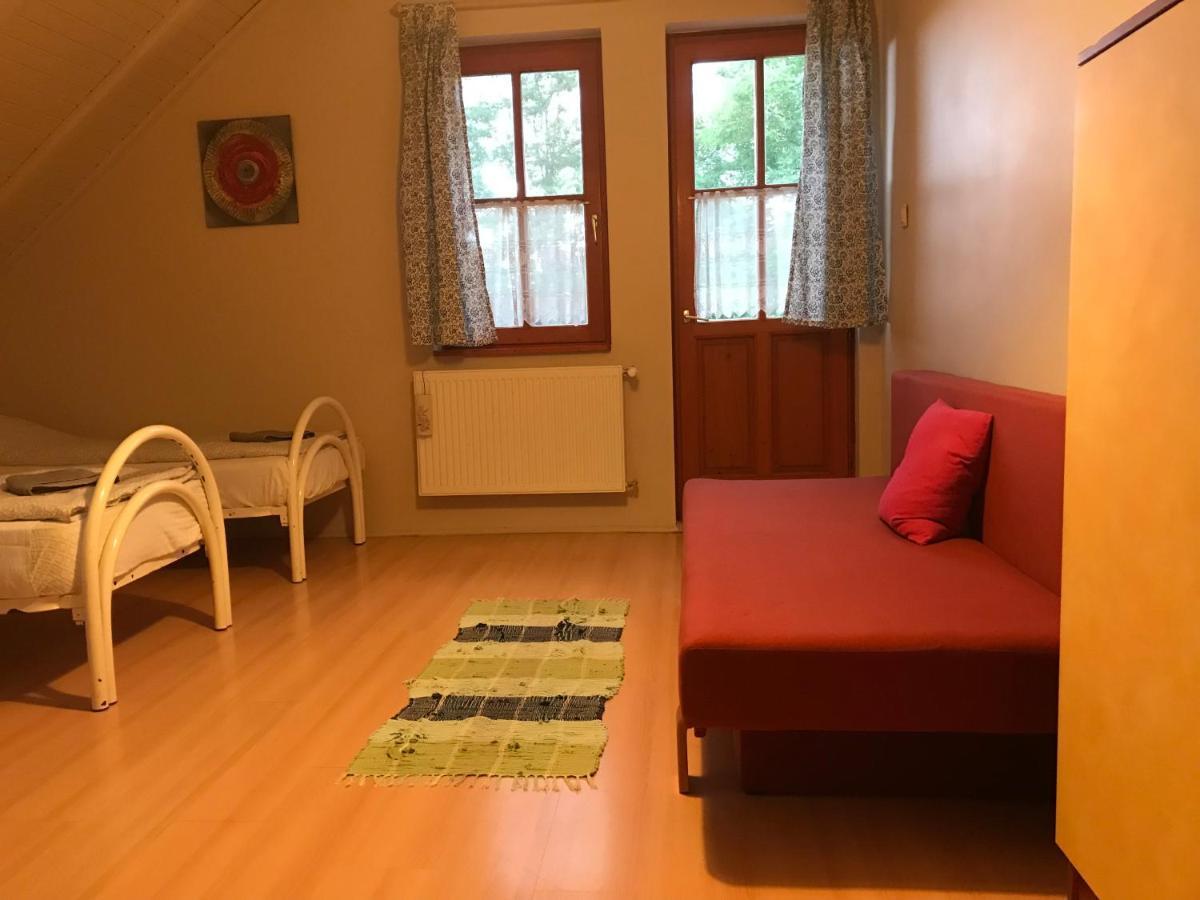 Cosy Rooms On The Lake Near Budapest And The Airport Isaszeg Esterno foto